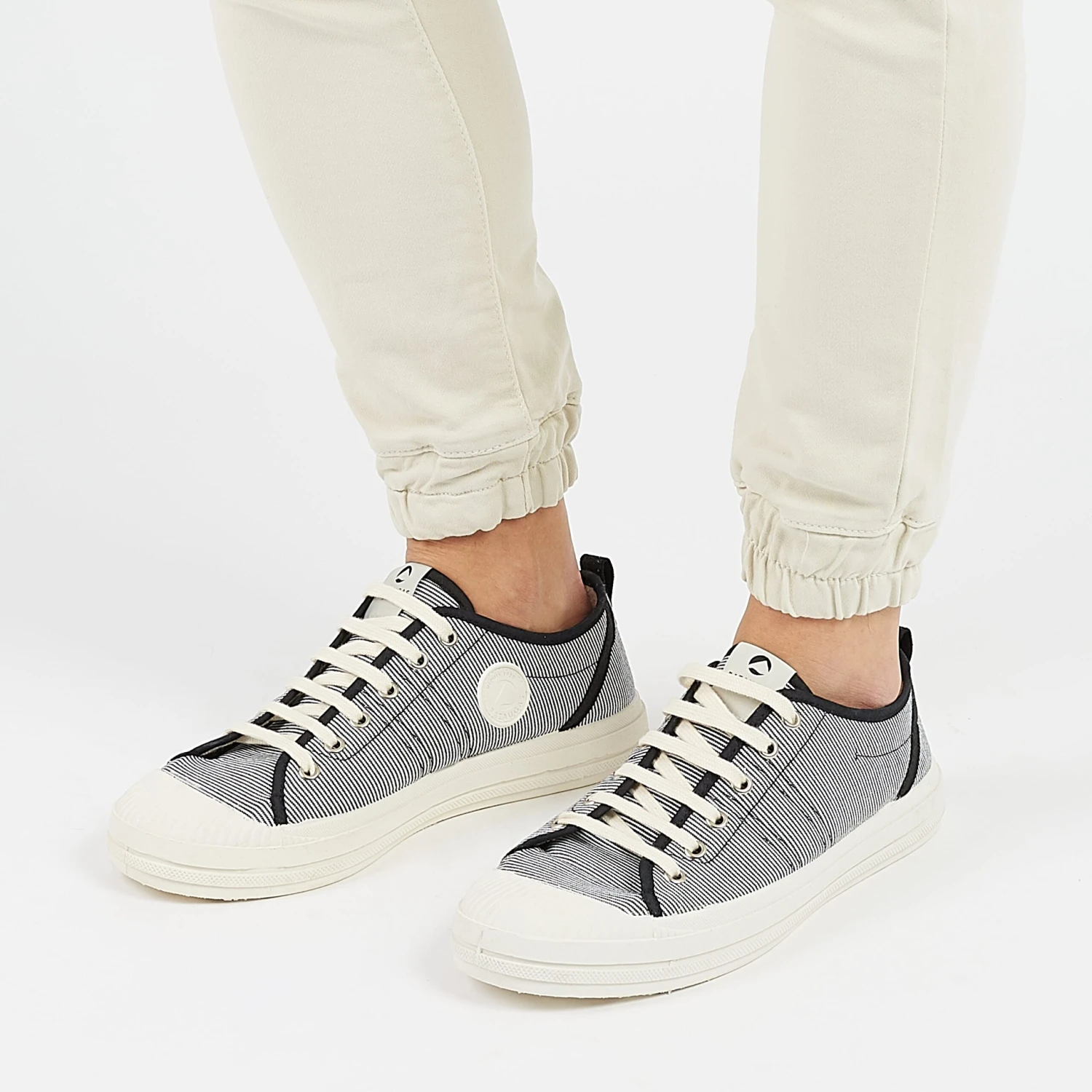 ETCHEL/TRAY H2H NOIR Pataugas ETCHEL/TRAY H2H NOIR -Pataugas Boutique ETCHELTRAYH2HNOIR1 scaled